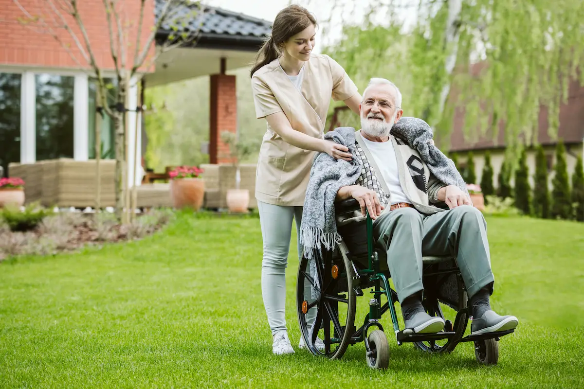 My Experience Working With the Elderly: Caregiver Experience